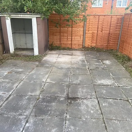 Holiday home North West London Escape Mill Hill