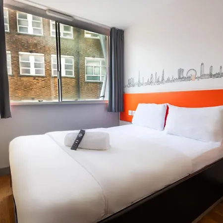Easyhotel