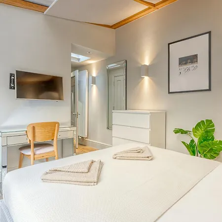 Apartment Famous Piccadilly Circus London