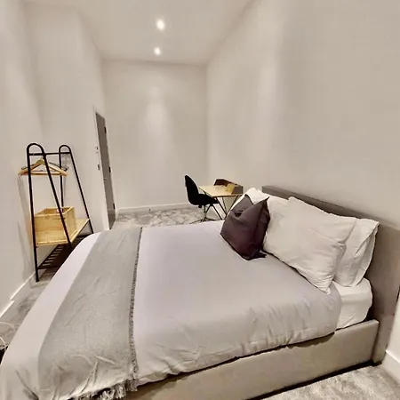 Modern 2bed