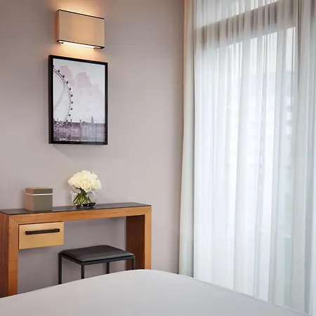 Park Plaza County Hall Hotel Londyn