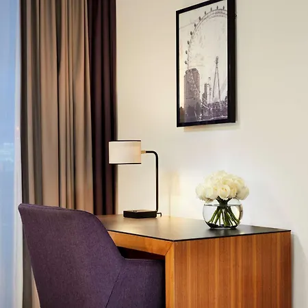 Park Plaza County Hall 4* Londyn