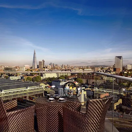 Park Plaza County Hall 4*