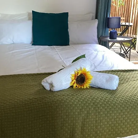 Urban Retreat Homestay *