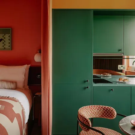 Ember Locke Kensington Hotel 4*