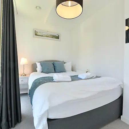Apartment Bright Amelia - 2 Bed 1 Bath With Wifi And Netflix In The Heart Of London