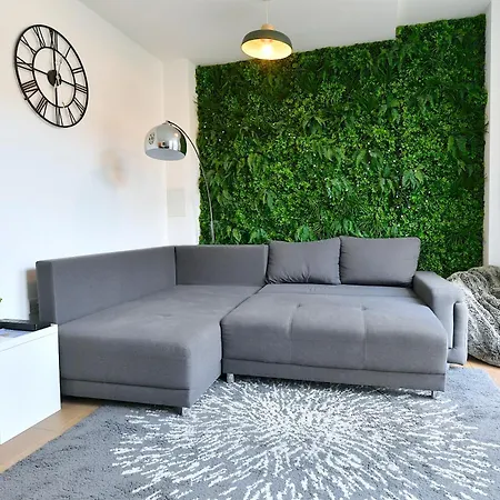 Bright Amelia - 2 Bed 1 Bath With Wifi And Netflix In The Heart Of