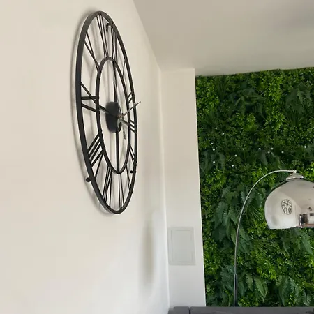 Apartment Bright Amelia - 2 Bed 1 Bath With Wifi And Netflix In The Heart Of *