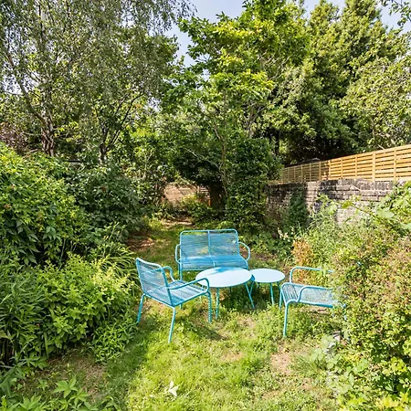 Apartment 4 Bedroom Edwardian Family House Wgarden, Notting Hill London