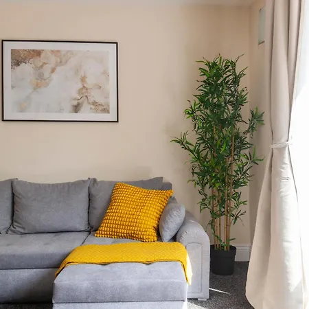 Arte Stays: Spacious Garden House In Stratford With Free Parking *