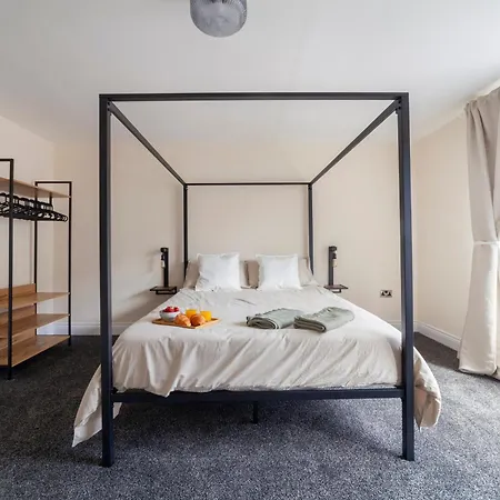Arte Stays: Spacious Garden House In Stratford With Free Parking * London