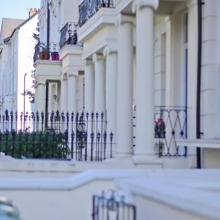 Notting Hill Light & Airy London