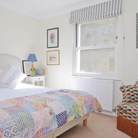 Notting Hill Light & Airy Apartment *