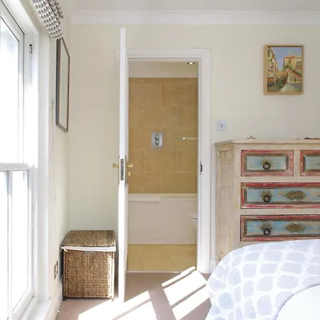 Notting Hill Light & Airy * London