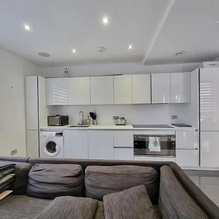 Pristine In Central Guest house London