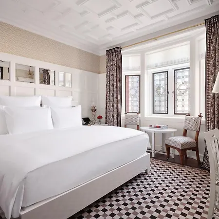 Hotel At Sloane