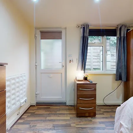 247london Studio Flats Apartment