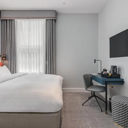 Mornington Kensington, Bw Premier Collection Hotel 4*