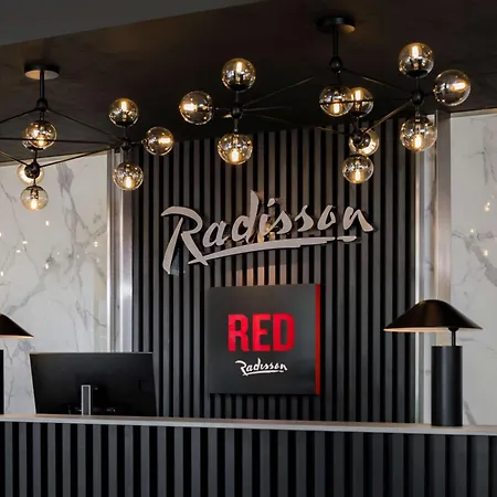 Radisson Red London Heathrow Hotel