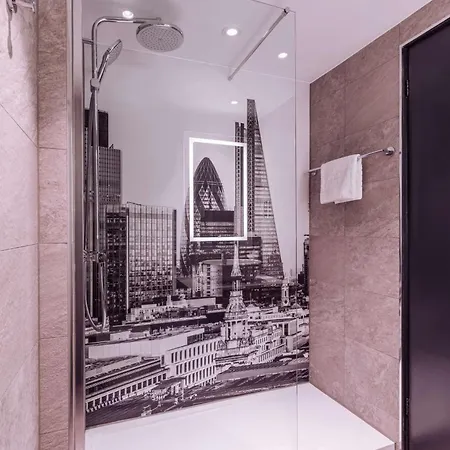 Hotel Radisson Red London Heathrow