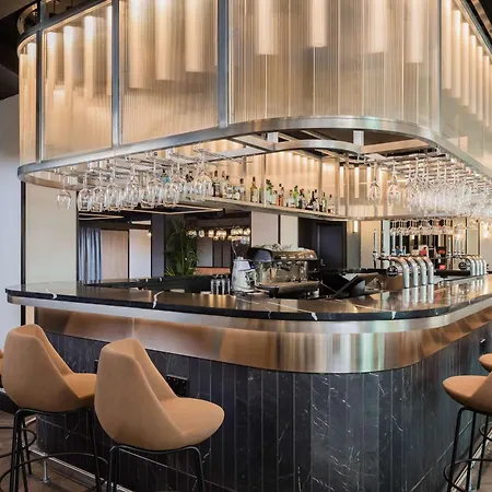 Radisson Red London Heathrow Ξενοδοχείο