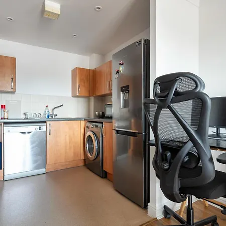 Orange Flat By Lower Regent Canal * London