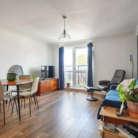 Apartment Orange Flat By Lower Regent Canal London