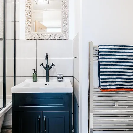 Apartment Chic 1 Bed Flat Zone 2 Hampstead Swiss London