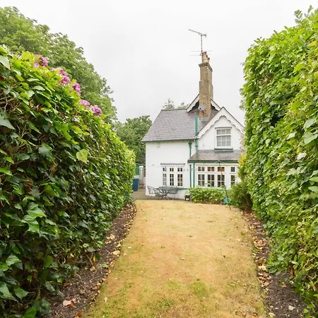 Unique Country Nr Nature Reserve Sleeps 4