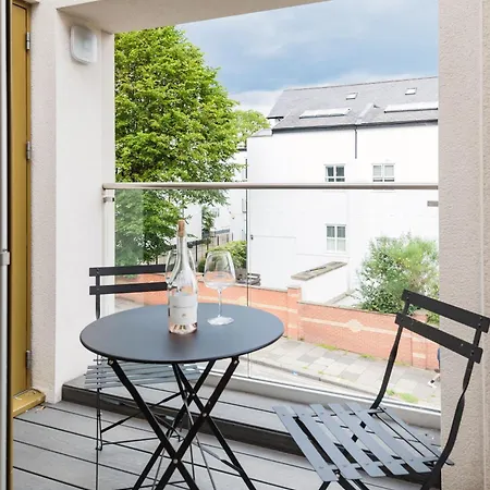 The Modern Glasshouse Apartment London