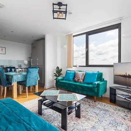 Apartment View Short Walk To Tower Bridge, Free Car Parking *