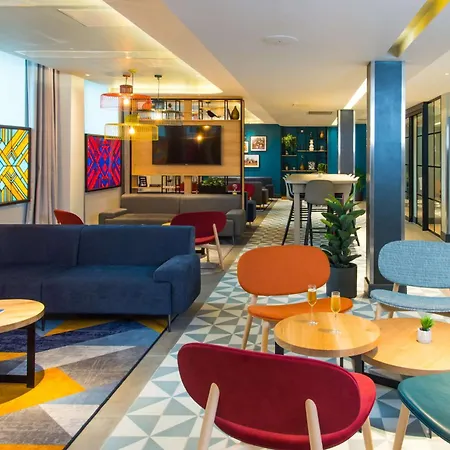 Hampton By Hilton Park Royal Londýn