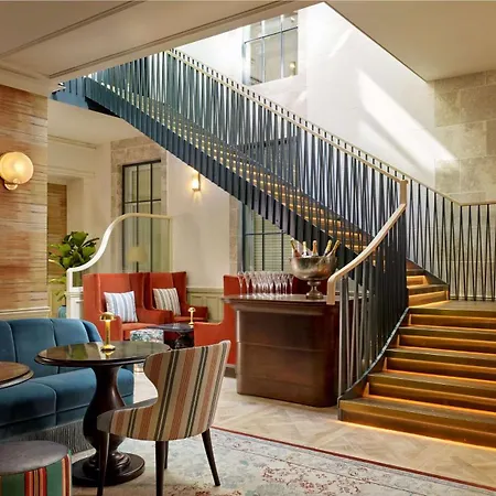 100 Queen's Gate London, Curio Collection By Hilton