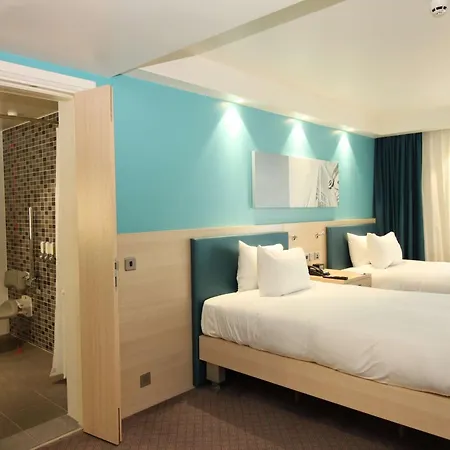 Hampton By Hilton Docklands
