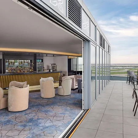 Hilton Garden London Heathrow Terminal 2 And 3 4*
