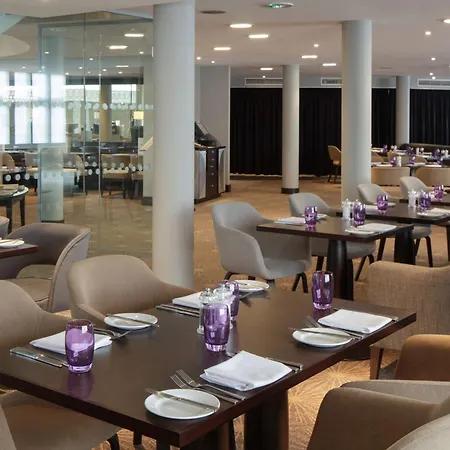 Doubletree By Hilton London Heathrow Airport Hotel