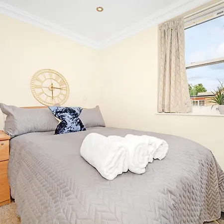 Apartment Bushy Park Views Teddington