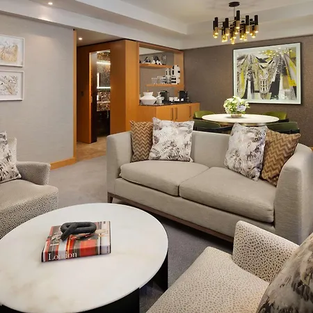 Hotel Conrad St 5*