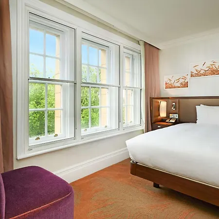 Hotel Hilton Hyde Park 4*