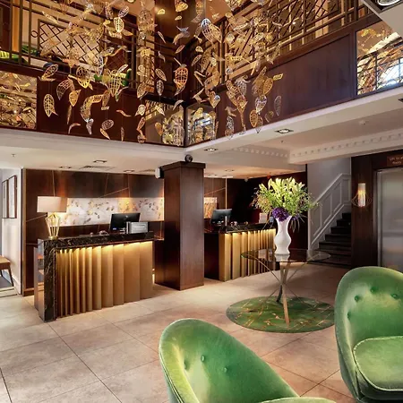 Hilton Hyde Park Hotel 4*