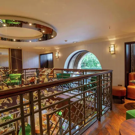 Hilton Hyde Park London