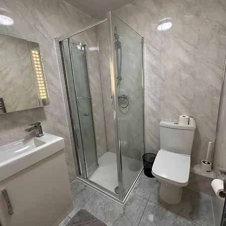 5 Bed 5 Bath / Brick Lane E1 Holiday home *