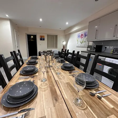 5 Bed 5 Bath / Brick Lane E1 * London