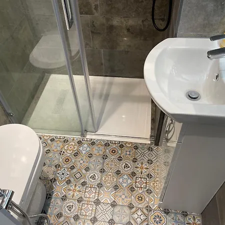 Luxury With En-suite Bathrooms - West London * Harrow on the Hill