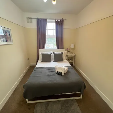 Stunning Wembley Stadium Flat Homestay *