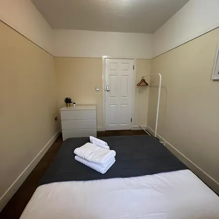 Stunning Wembley Stadium Flat Homestay *