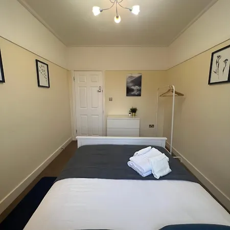 Stunning Wembley Stadium Flat