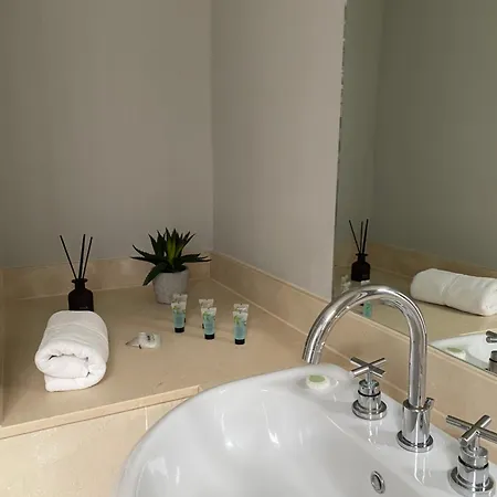 Belgravia Aparthotel