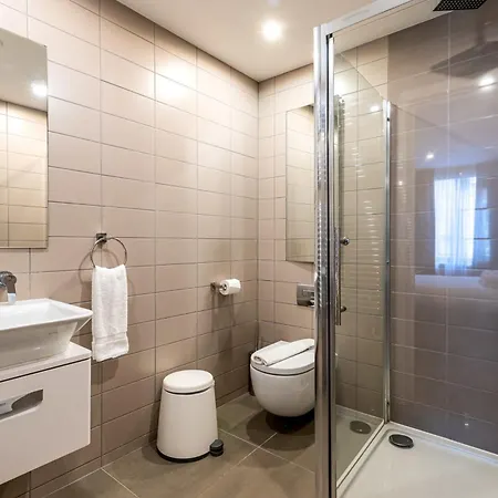 Trendy Kings Cross Flat Apartment London
