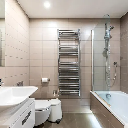 Trendy Kings Cross Flat *